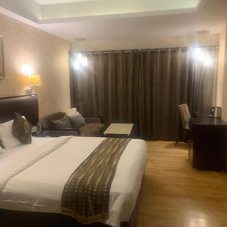 Nandan Kanan Hotel & Resort Sipra Zewnętrze zdjęcie