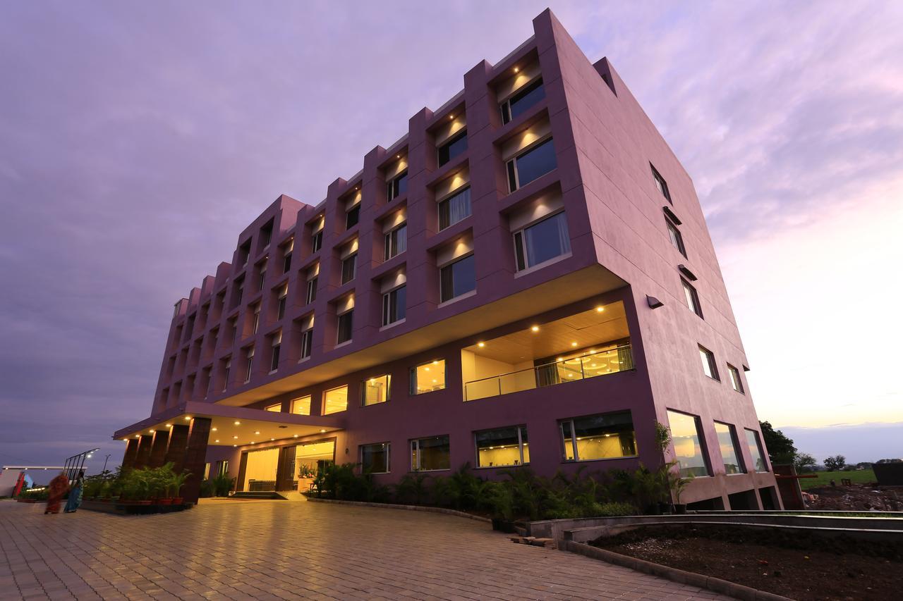 Nandan Kanan Hotel & Resort Sipra Zewnętrze zdjęcie